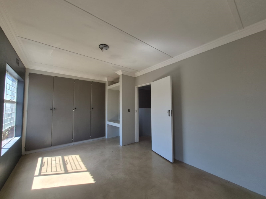 3 Bedroom Property for Sale in Vaalpark Free State